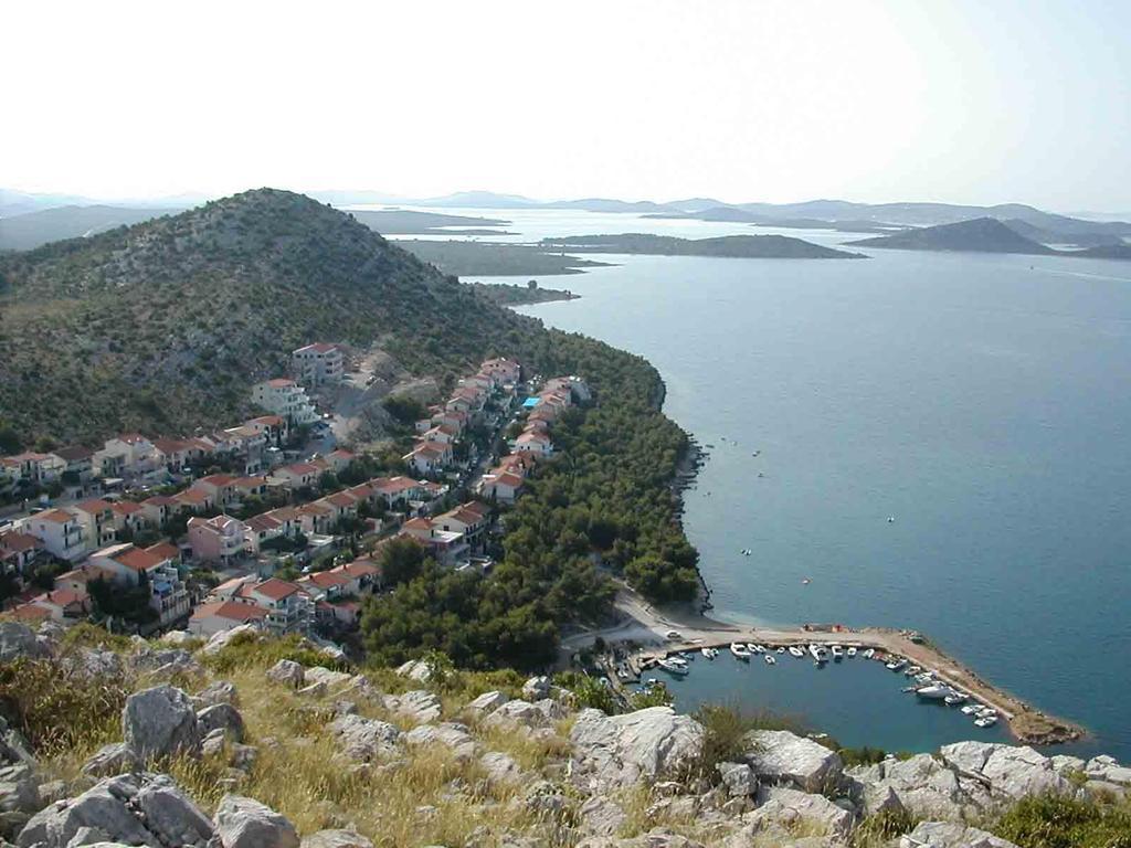 Apartments Rosanda Pakoštane Buitenkant foto