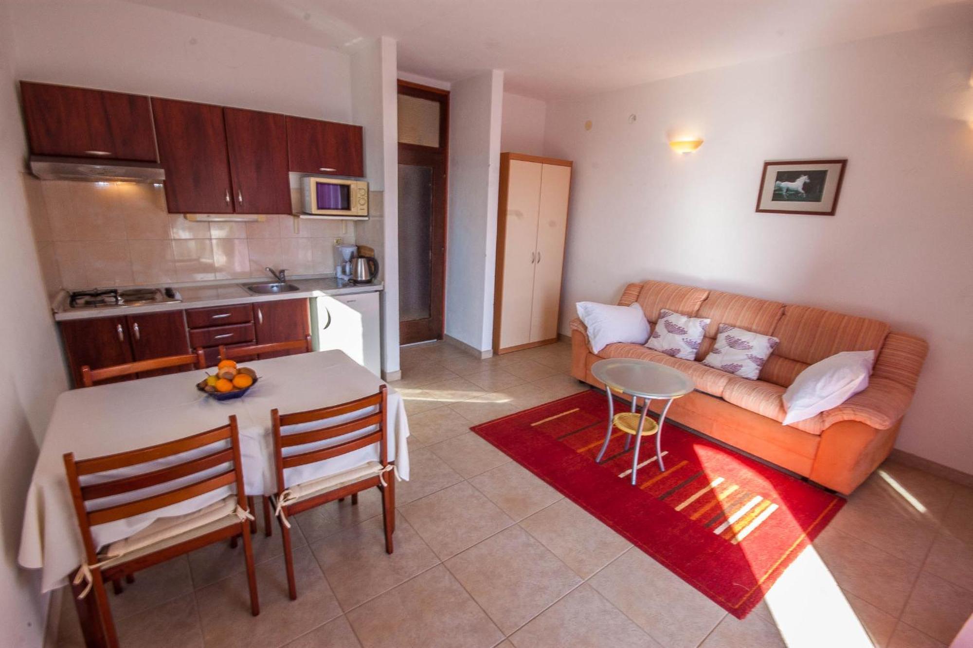 Apartments Rosanda Pakoštane Buitenkant foto